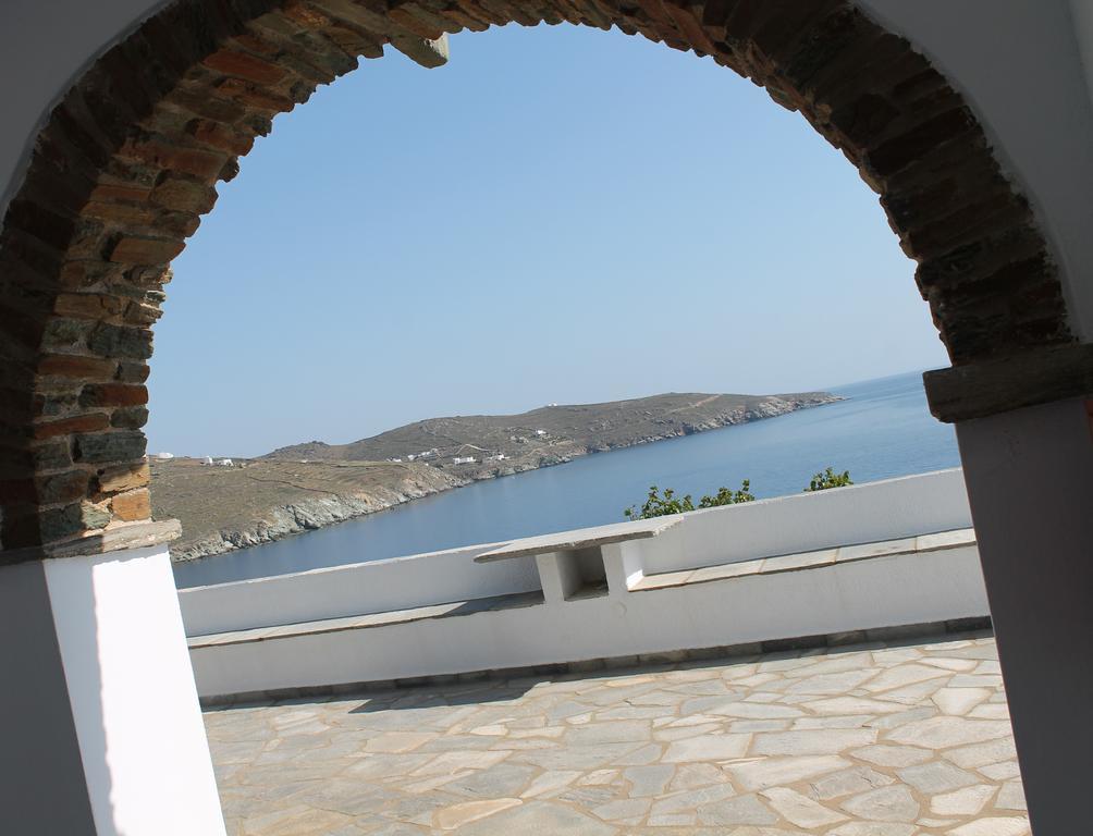 Agios RomanosEn Plo公寓式酒店 外观 照片