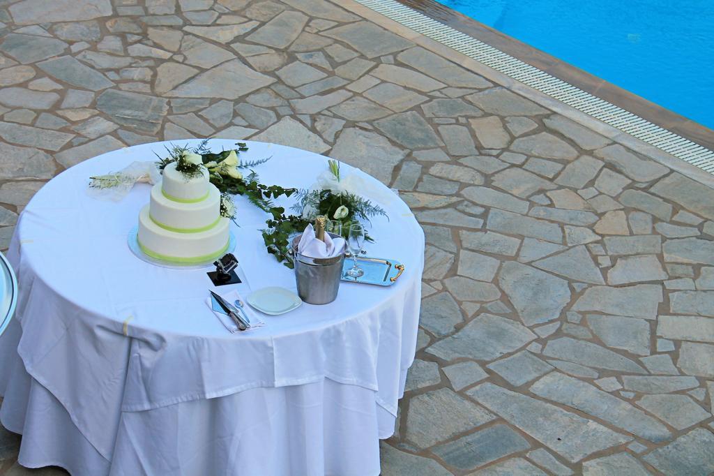Agios RomanosEn Plo公寓式酒店 外观 照片